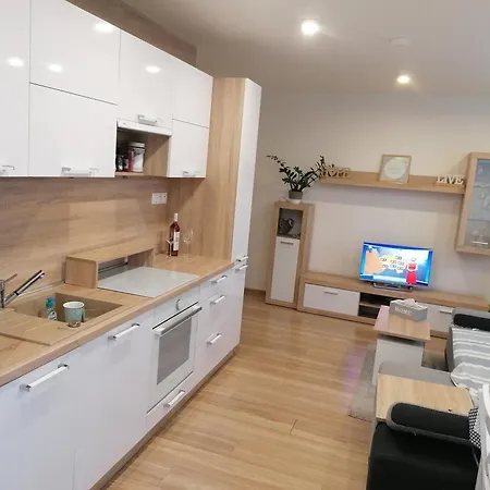 Krasny, Svetly 2-izbovy Apartman Poprad