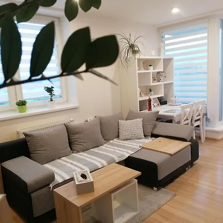 Krasny, Svetly 2-izbovy Apartman Apartment Poprad